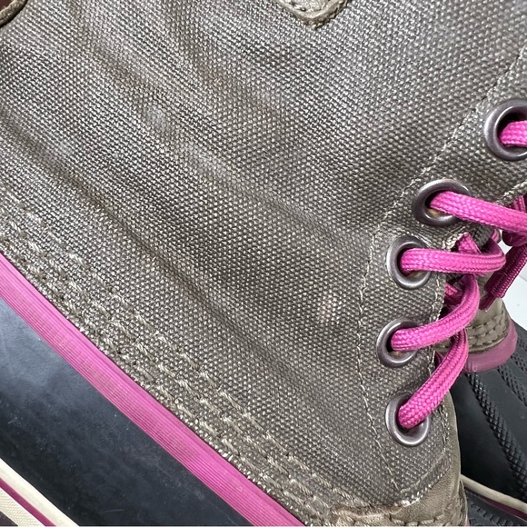 SOREL BOOTS Premium waterproof Winter Snow Olive Fuchsia purple size 8.5 EUC - Picture 11 of 11